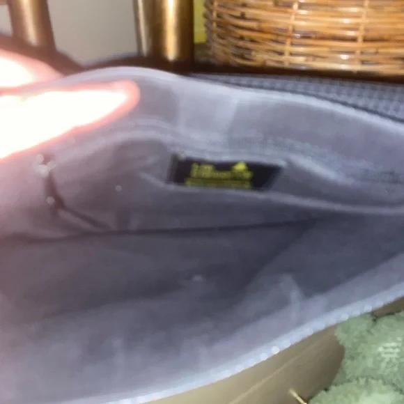 Liz Claiborne Purse - Picture 3 of 15